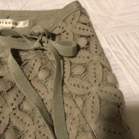 Grey crochet skirt - Picture 4 of 4